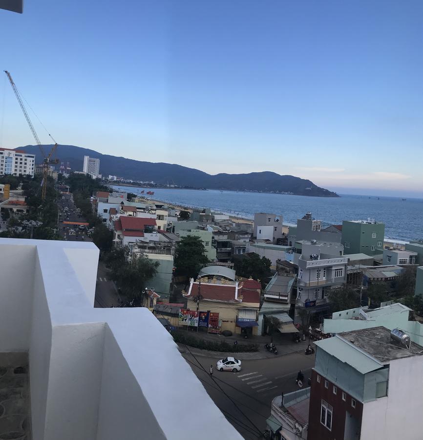 Отель Khach San Tram Anh Куинён Экстерьер фото